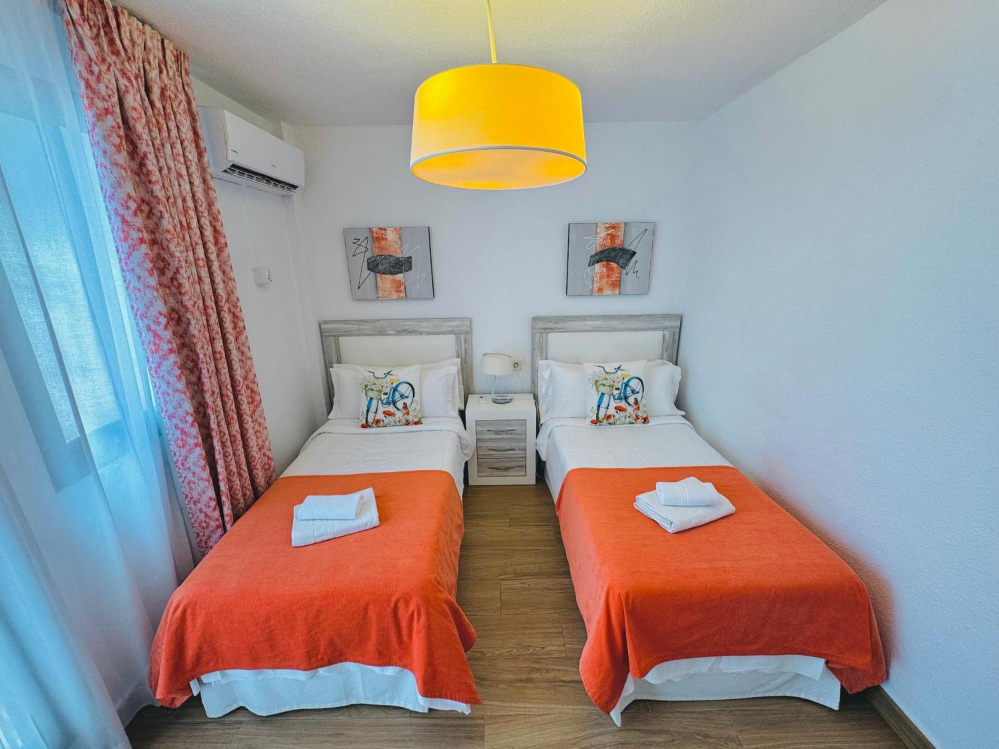 Pueblo Evita Premium Suites Беналмадена Екстериор снимка