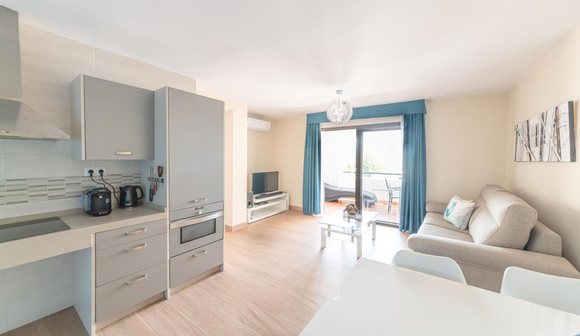 Pueblo Evita Premium Suites Беналмадена Екстериор снимка