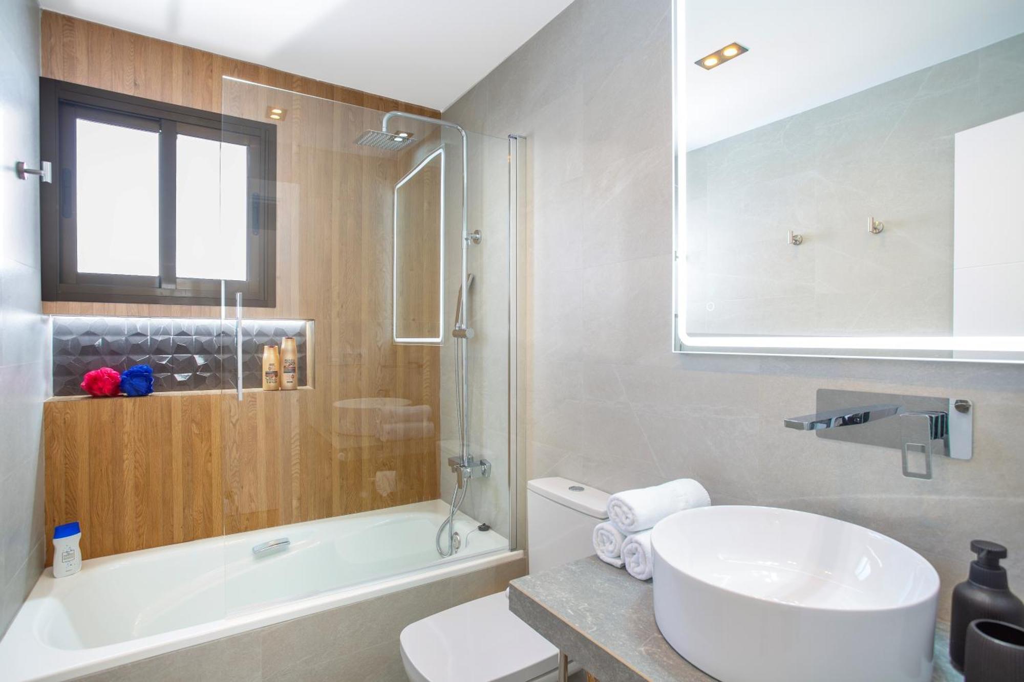 Pueblo Evita Premium Suites Беналмадена Екстериор снимка