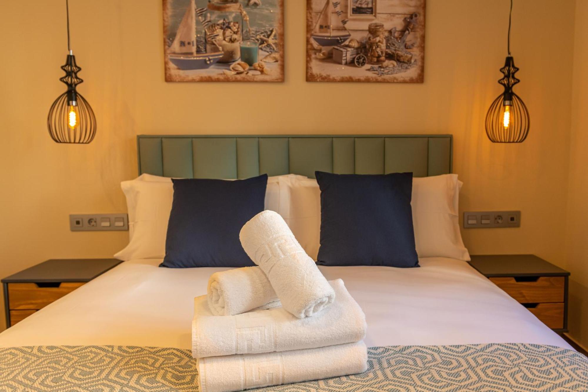 Pueblo Evita Premium Suites Беналмадена Екстериор снимка