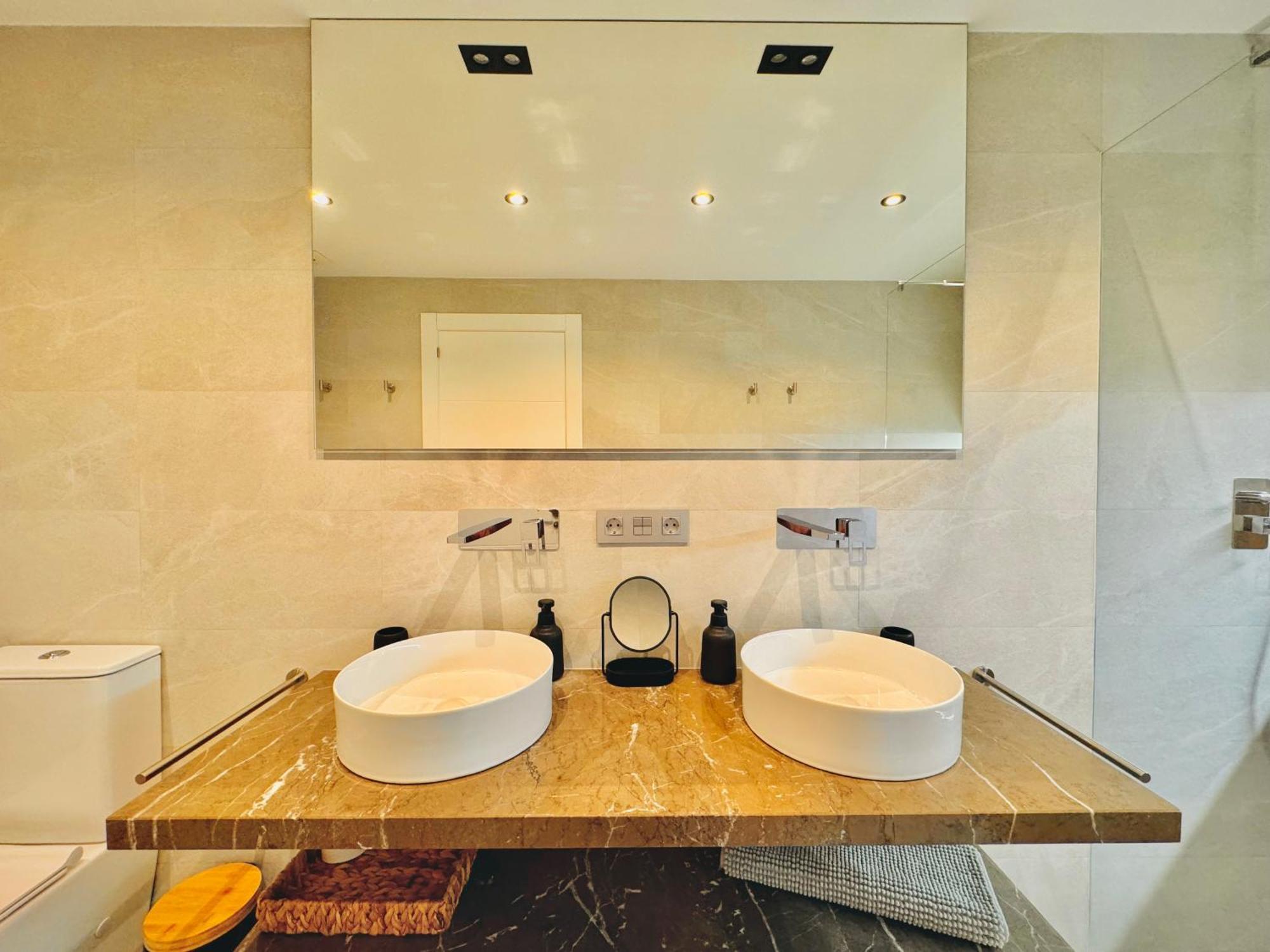 Pueblo Evita Premium Suites Беналмадена Екстериор снимка